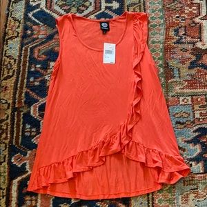 Ruffle tee NWT